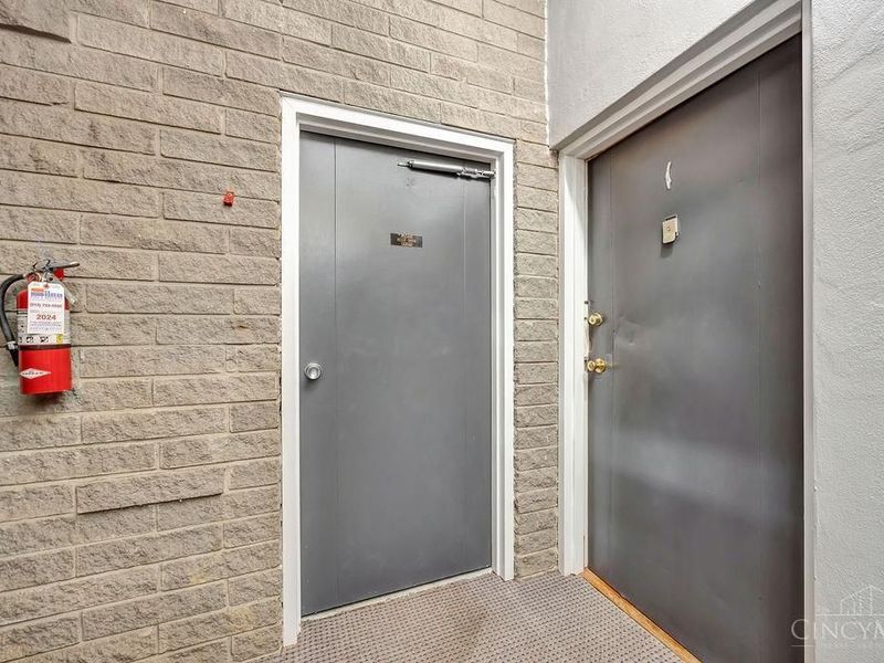 399 W Galbraith Road, Unit 101, Cincinnati, OH 45215 Photo 28