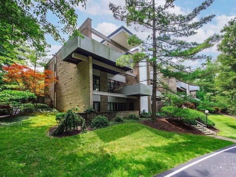 399 W Galbraith Road, Unit 101, Cincinnati, OH 45215 Photo 32