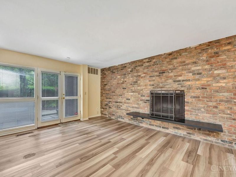 399 W Galbraith Road, Unit 101, Cincinnati, OH 45215 Photo 5