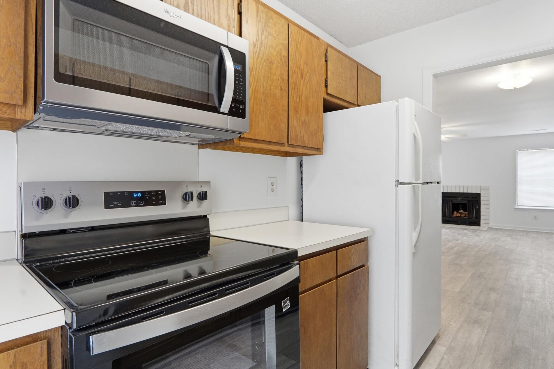 2937 Oxford Place Photo 13