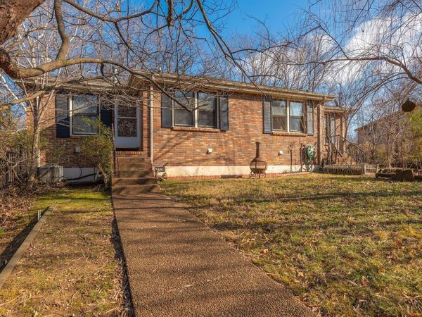 4966 Sherman Oaks Dr , Nashville, TN 37211