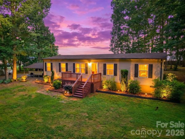 975 Jay Burke Road, Taylorsville, NC 28681