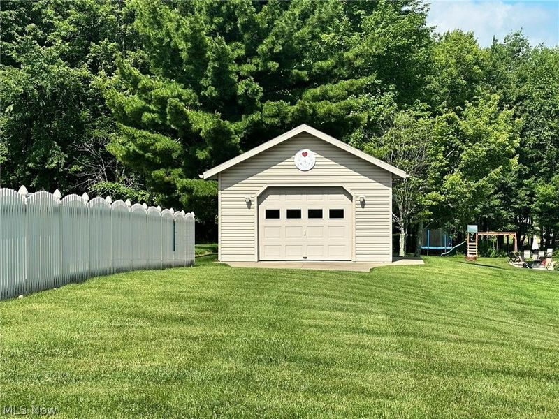 850 Sunnyview Drive SW, Carrollton, OH 44615 Photo 3