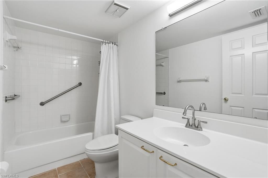 3031 Sandpiper Bay Cir, Unit F205, Naples, FL 34112 Photo