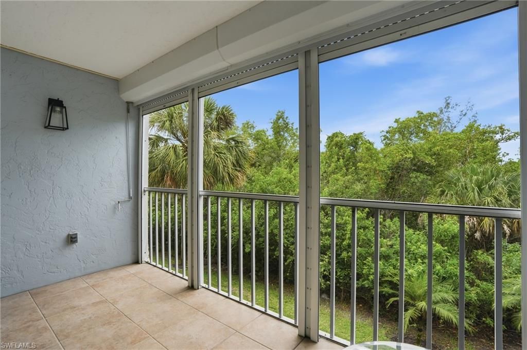 3031 Sandpiper Bay Cir, Unit F205, Naples, FL 34112 Photo