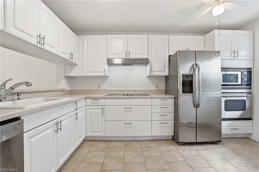 3031 Sandpiper Bay Cir, Unit F205, Naples, FL 34112 Photo