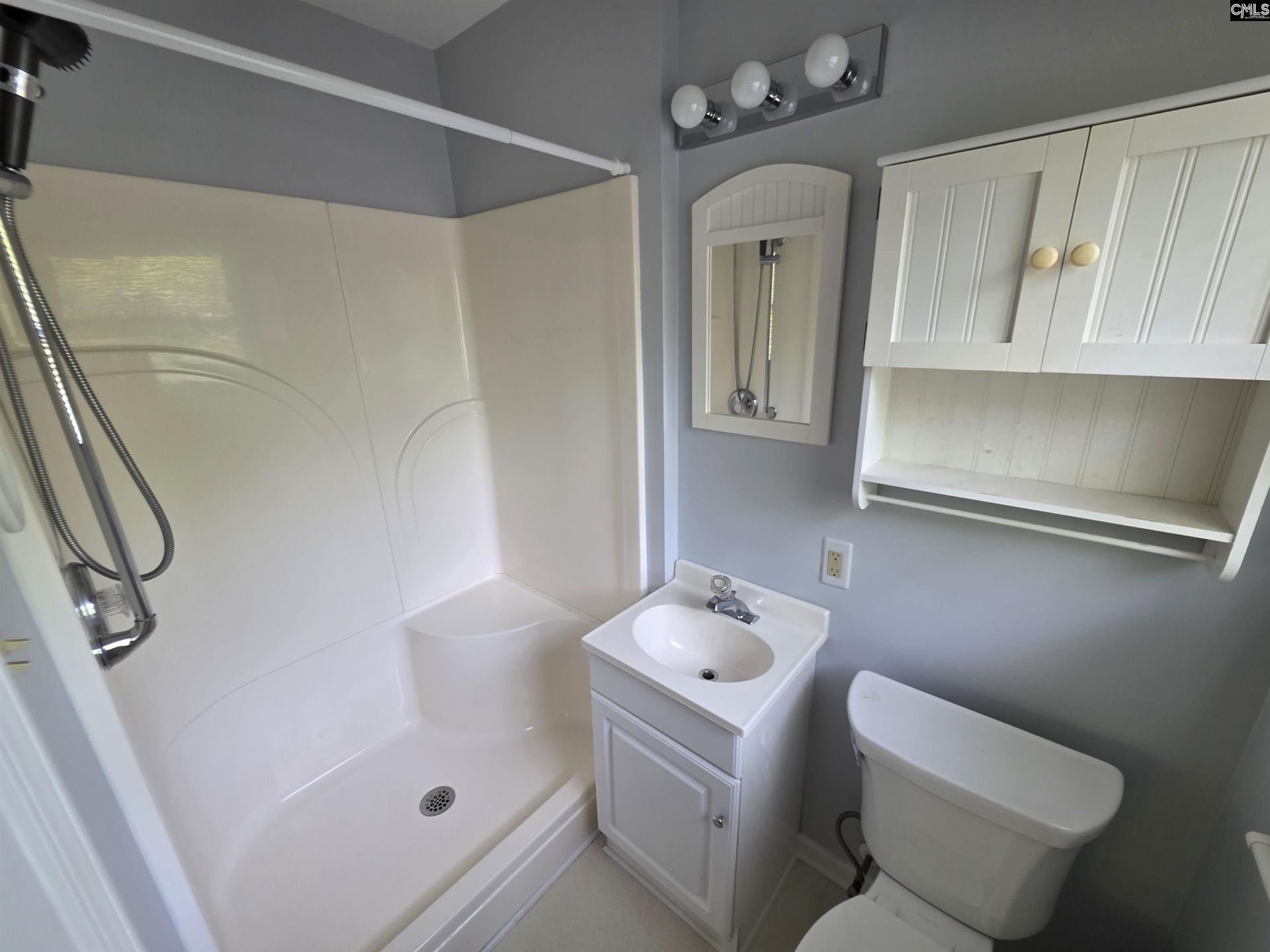 110 Crestwood Drive  Photo 11