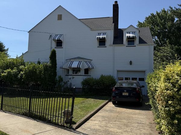 38 Dix Street, New Brunswick, NJ 08901