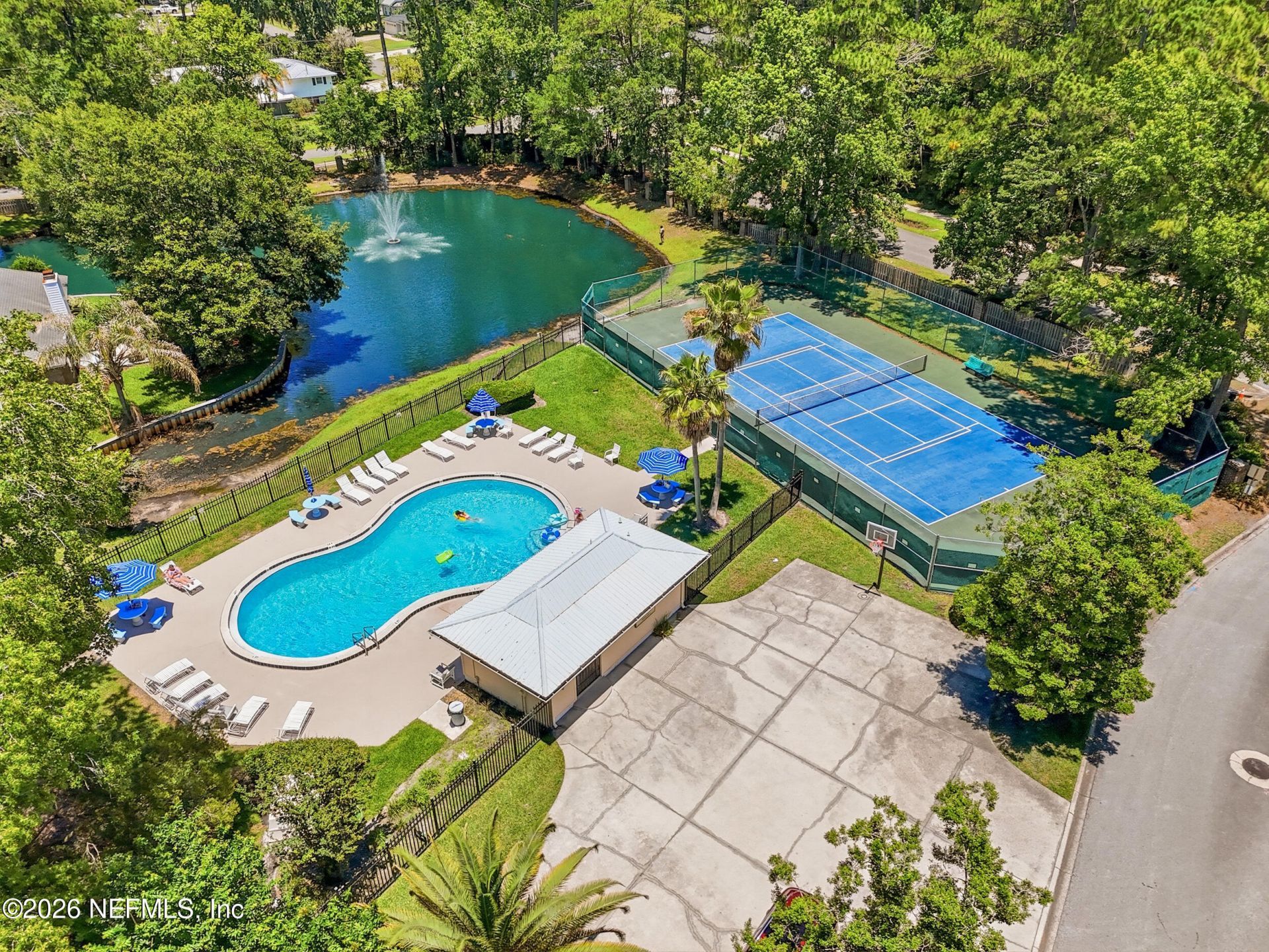 7388 Secret Woods Drive, Jacksonville, FL 32216 Photo