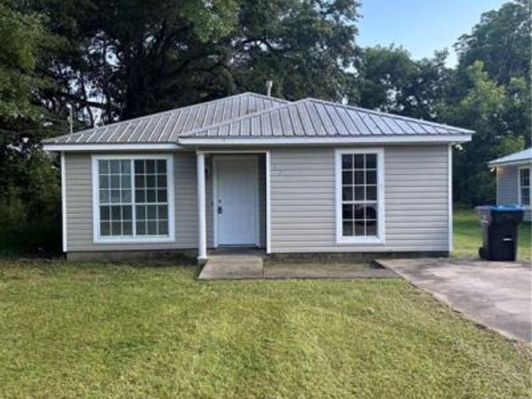 307 4th Avenue, Chickasaw, AL 36611