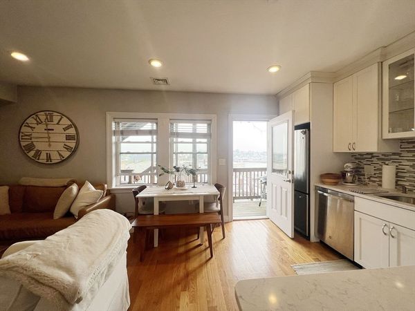 214 E Eagle St, Unit 6, Boston, MA 02128