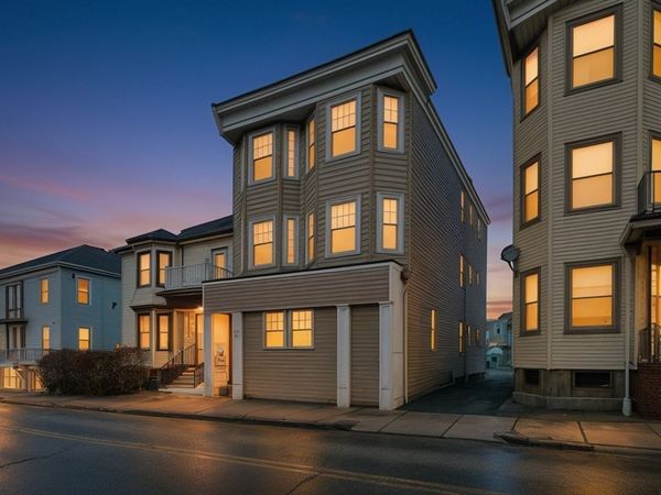 1048 Saratoga St, Unit 3, Boston, MA 02128