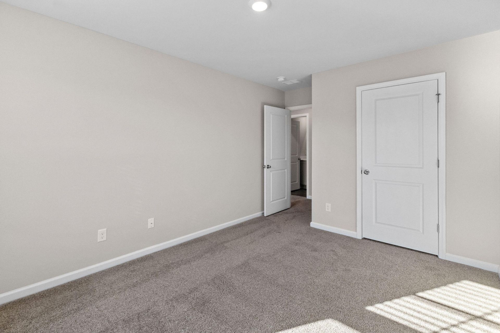 841 Kirby Court Photo 31
