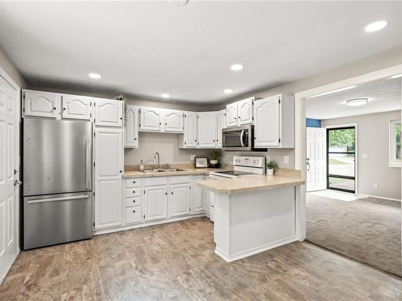 7425 Treon Place, Huber Heights, OH 45424 Photo 4