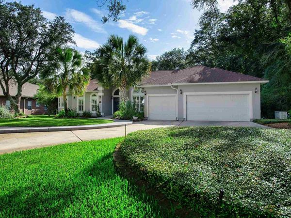 2760 Pebble Beach Dr, Navarre, FL 32566