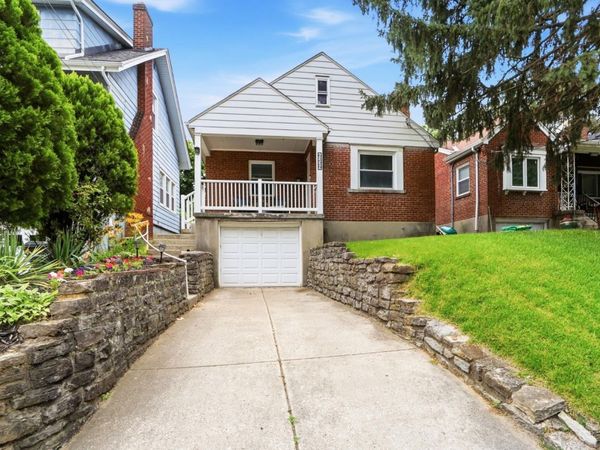 6229 Fairhurst Avenue, Cincinnati, OH 45213