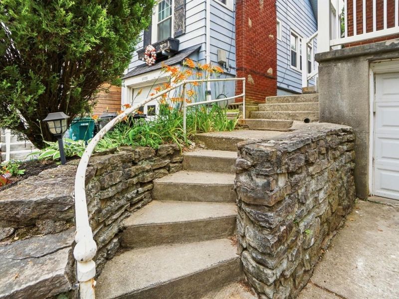 6229 Fairhurst Avenue, Cincinnati, OH 45213 Photo 2