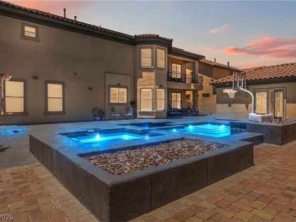 9564 Trattoria Street, Las Vegas, NV 89178