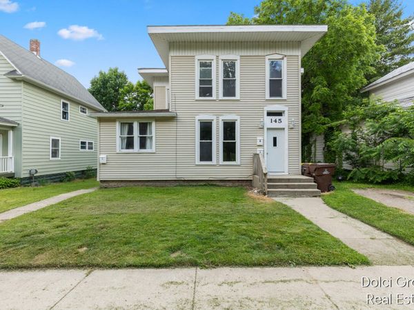 145 Lafayette Street, Ionia, MI 48846