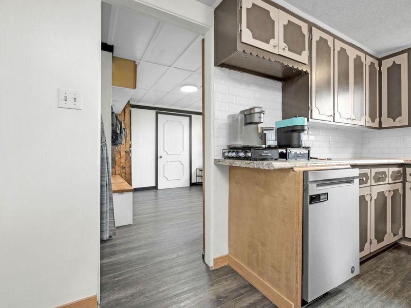 323 E Wapakoneta Street, Waynesfield, OH 45896 Photo 29