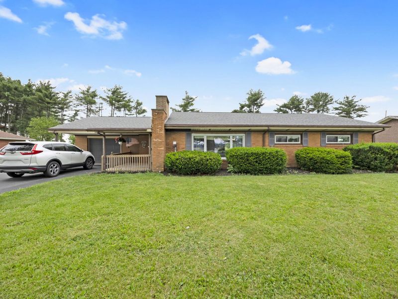 323 E Wapakoneta Street, Waynesfield, OH 45896 Photo 4