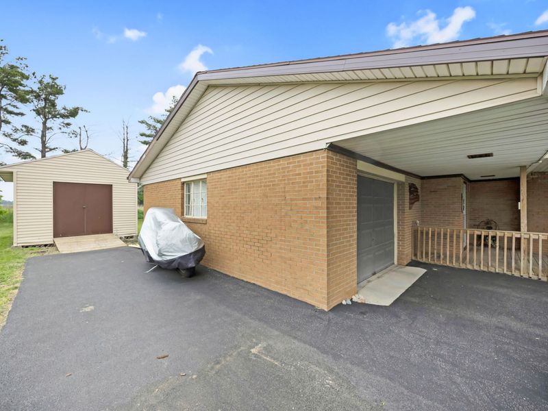 323 E Wapakoneta Street, Waynesfield, OH 45896 Photo 5