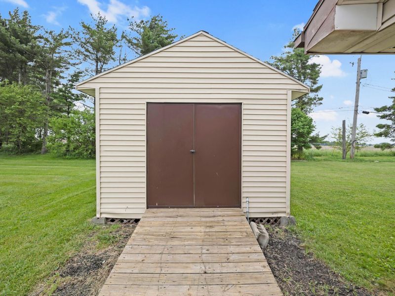 323 E Wapakoneta Street, Waynesfield, OH 45896 Photo 6