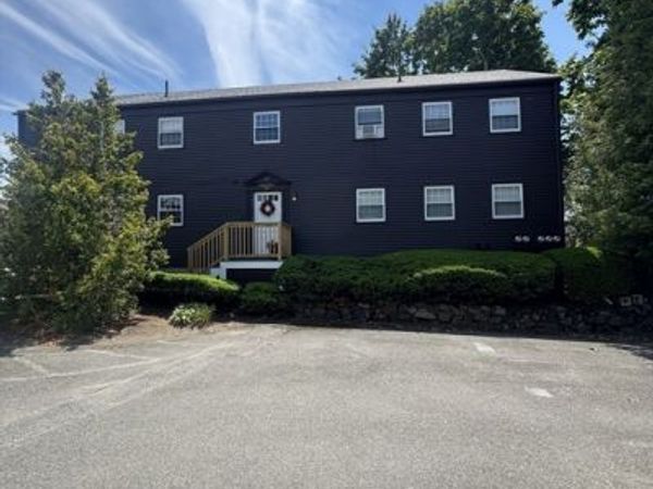 23 State, Unit 4, Marblehead, MA 01945