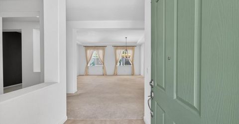 380 Lyman Cir, Sacramento, CA 95835 Photo