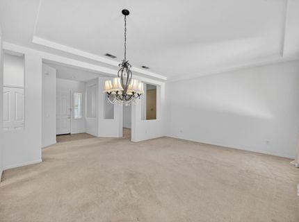 380 Lyman Cir, Sacramento, CA 95835 Photo