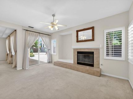 380 Lyman Cir, Sacramento, CA 95835 Photo