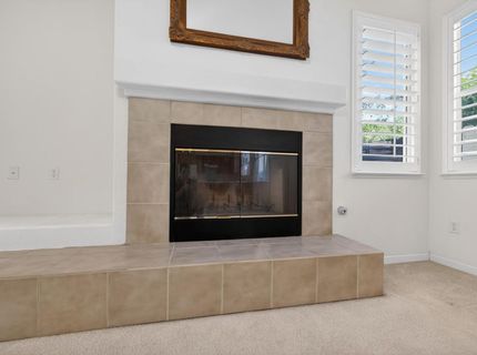380 Lyman Cir, Sacramento, CA 95835 Photo