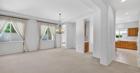 380 Lyman Cir, Sacramento, CA 95835 Photo