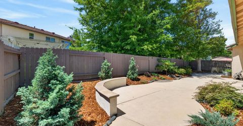 380 Lyman Cir, Sacramento, CA 95835 Photo