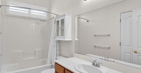 380 Lyman Cir, Sacramento, CA 95835 Photo