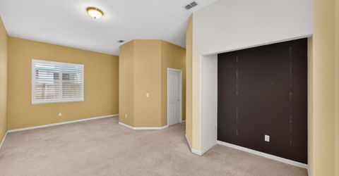 380 Lyman Cir, Sacramento, CA 95835 Photo