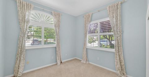 380 Lyman Cir, Sacramento, CA 95835 Photo