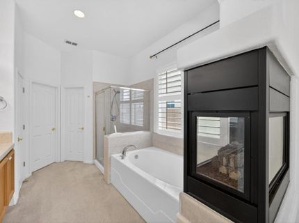 380 Lyman Cir, Sacramento, CA 95835 Photo