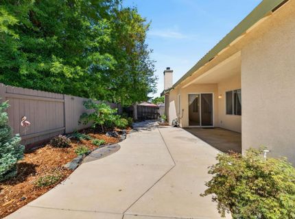 380 Lyman Cir, Sacramento, CA 95835 Photo