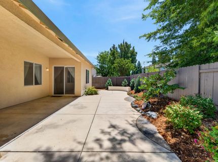 380 Lyman Cir, Sacramento, CA 95835 Photo