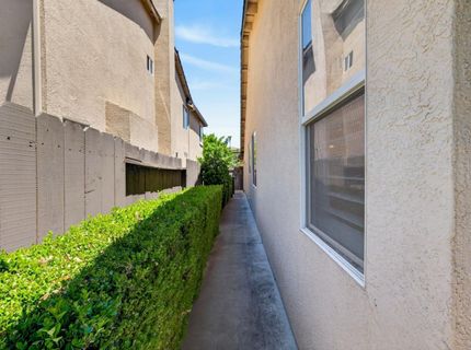 380 Lyman Cir, Sacramento, CA 95835 Photo