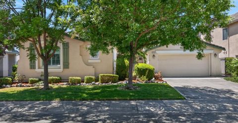 380 Lyman Cir, Sacramento, CA 95835 Photo