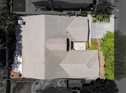 380 Lyman Cir, Sacramento, CA 95835 Photo