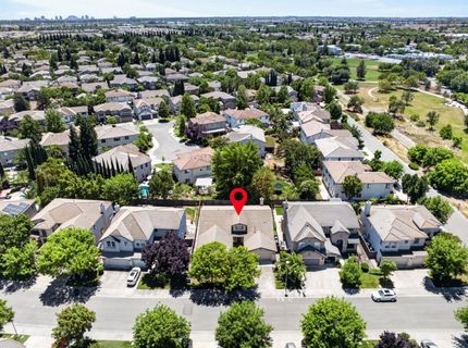380 Lyman Cir, Sacramento, CA 95835 Photo