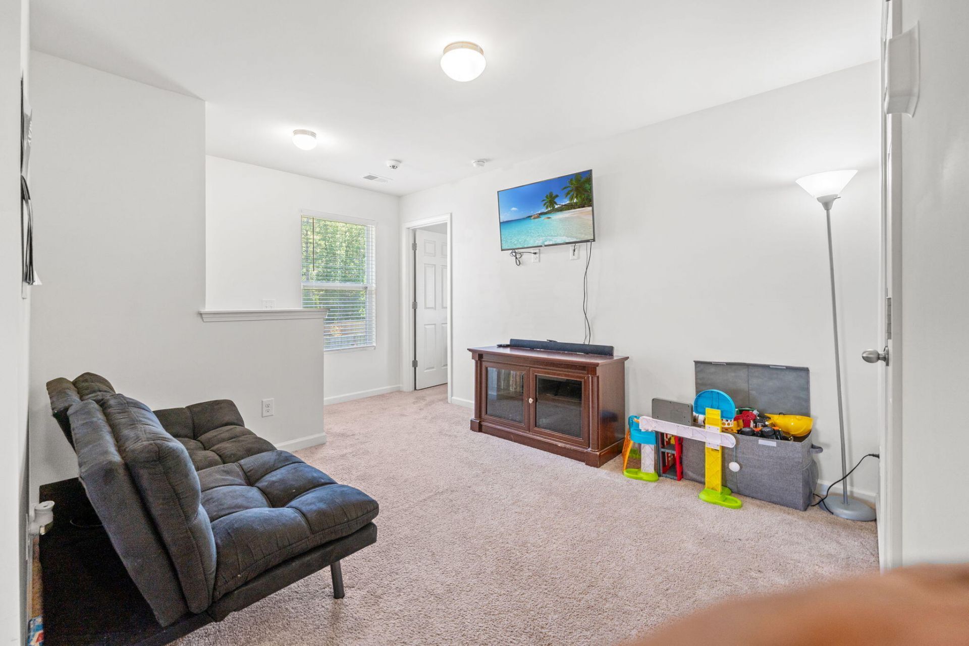 440 Thoroughbred Drive Photo 17