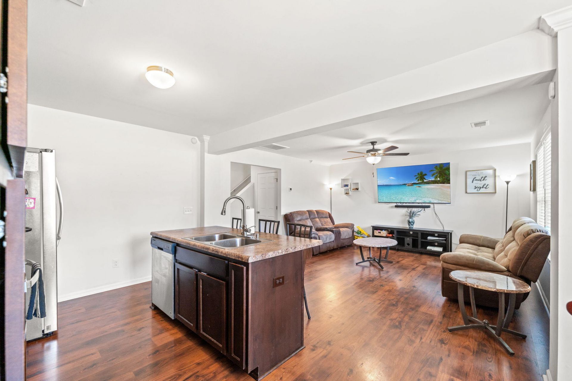 440 Thoroughbred Drive Photo 6
