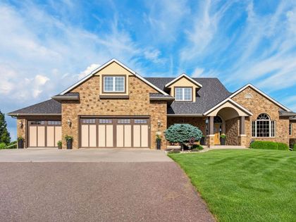 27257 Regal Ct Sioux Falls, SD 57108