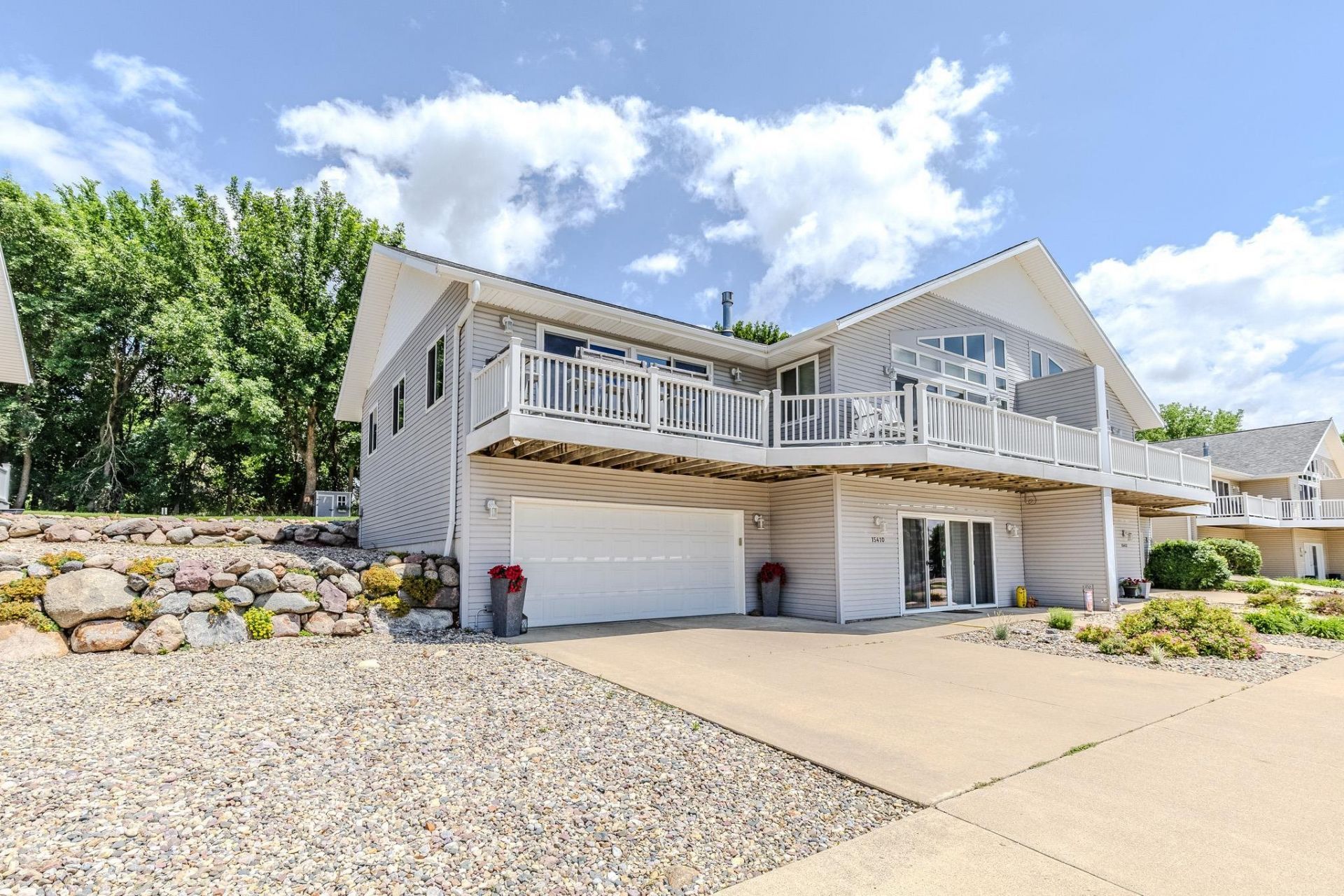 15410 250th Ave, Spirit Lake, IA 51360 Main Photo