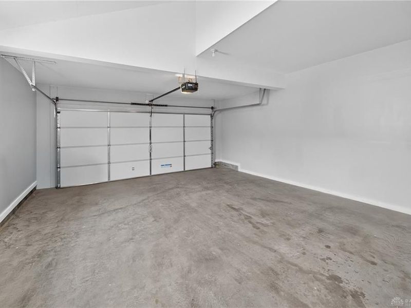 4426 Waters Edge Lane, Turtlecreek Township, OH 45036 Photo 14