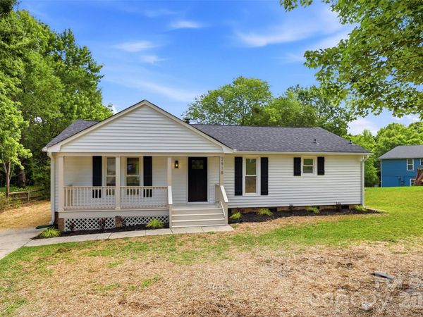 2918 Wild Duck Court, Charlotte, NC 28262